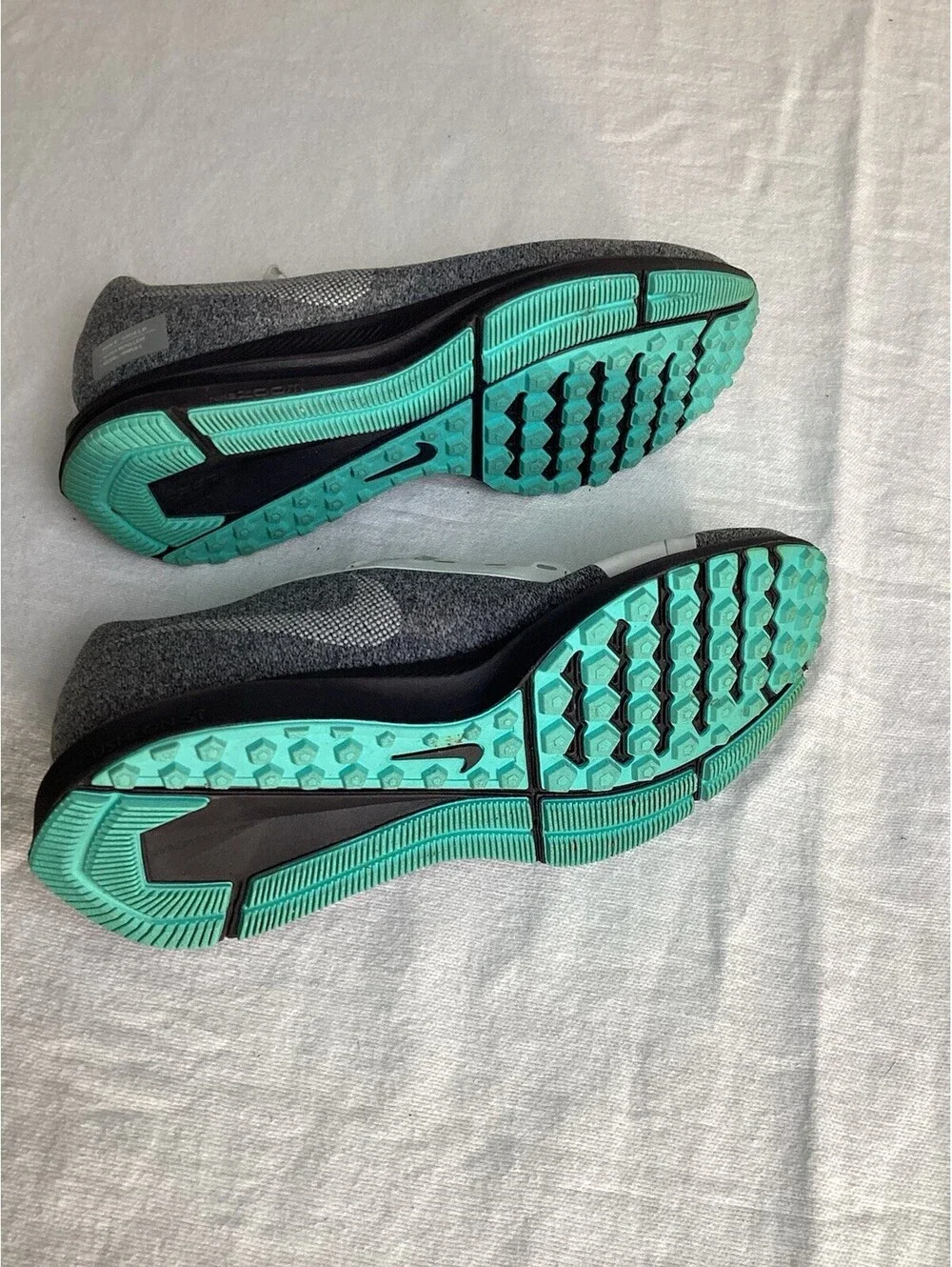 Nike Air Zoom Pegasus 35 Shield Women’s running shoes Sz 8.5